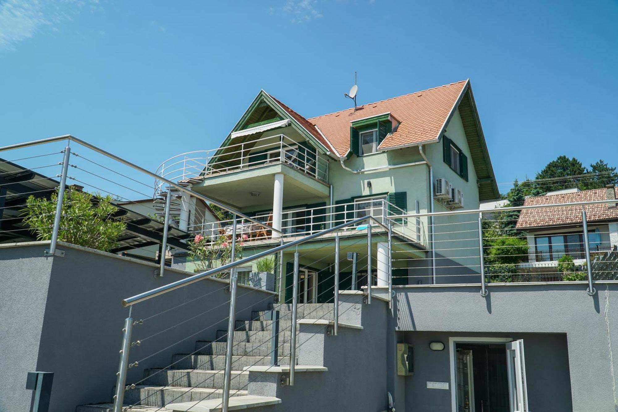 Fuegefa Apartman Balatonalmádi Exteriér fotografie